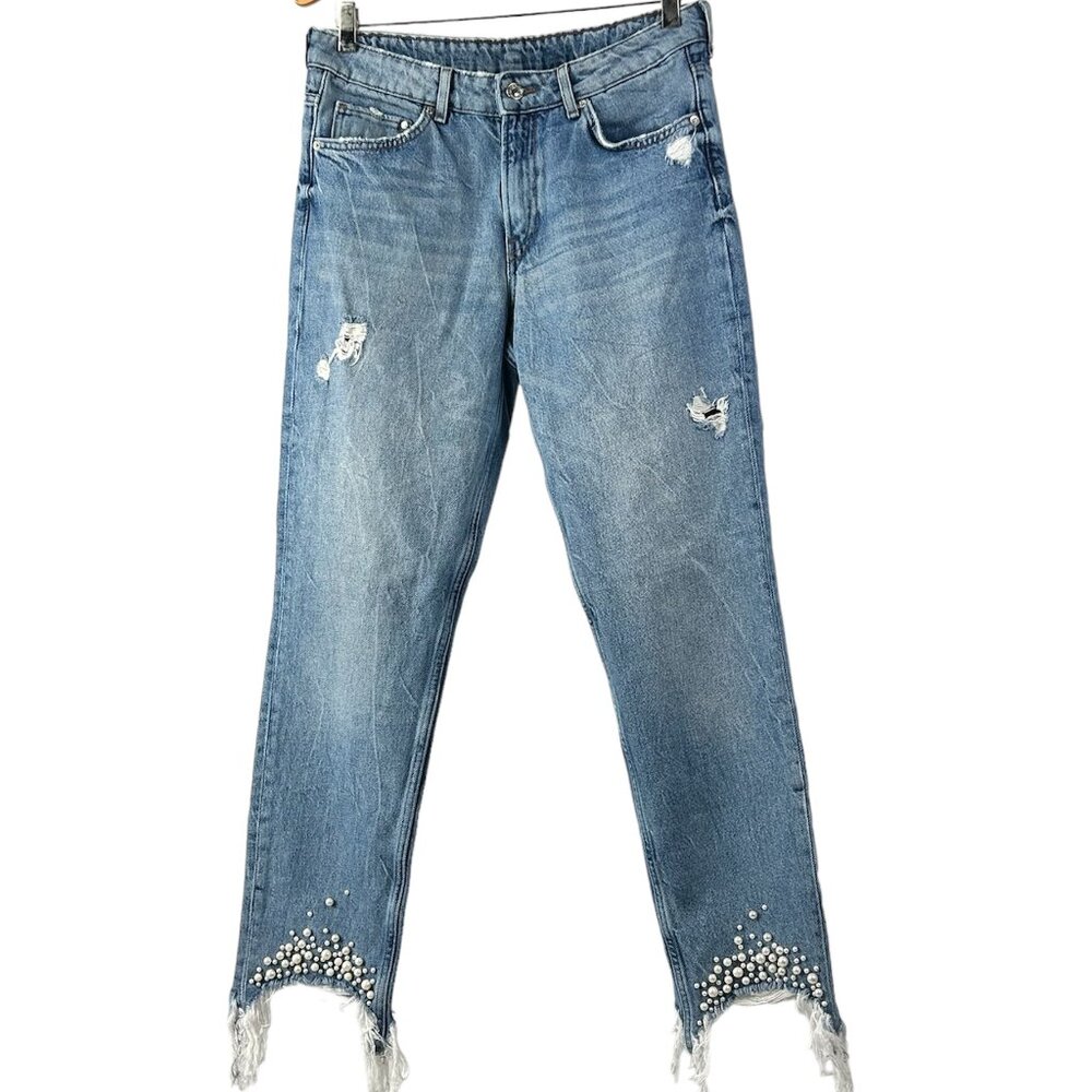 Cropped Slim Distressed Jeans with Pearl Detailing
